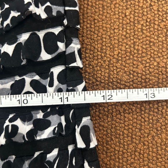 Ruffled Leopard Cheetah Print Tank Top - Picture 2 of 3